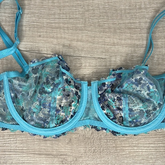 Chantelle 1745 Merci Demi Bra 32D - Picture 6 of 7